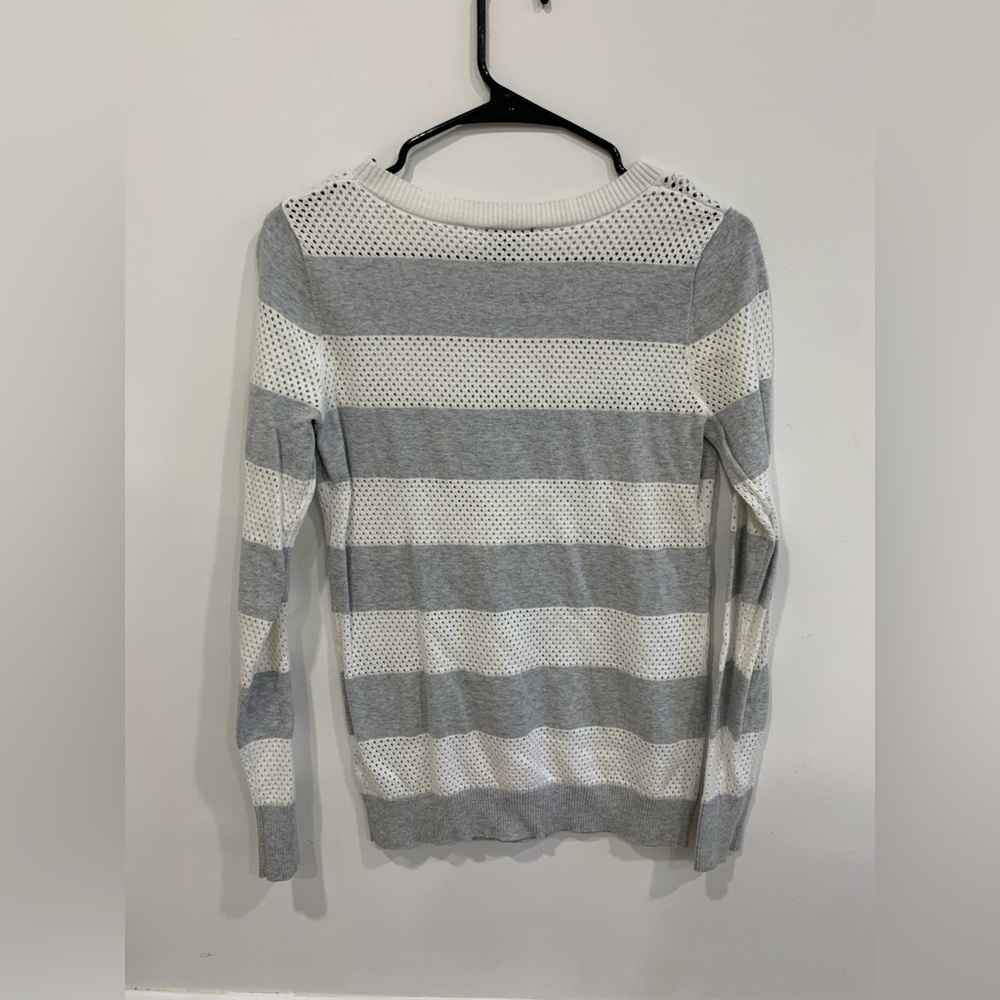 Express Sweater - Picture 2 of 5